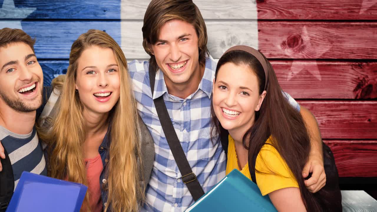 Animazione di gruppo eterogeneo di studenti sorridenti su sfondo di bandiera americana