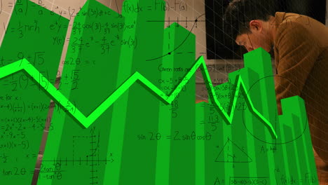 Animation-Von-Mathematischen-Gleichungen-Und-Der-Verarbeitung-Finanzieller-Daten-über-Einem-Asiatischen-Männlichen-Architekten