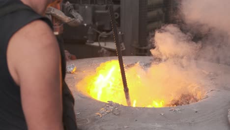 metal-cleaning-at-the-aluminium-foundry