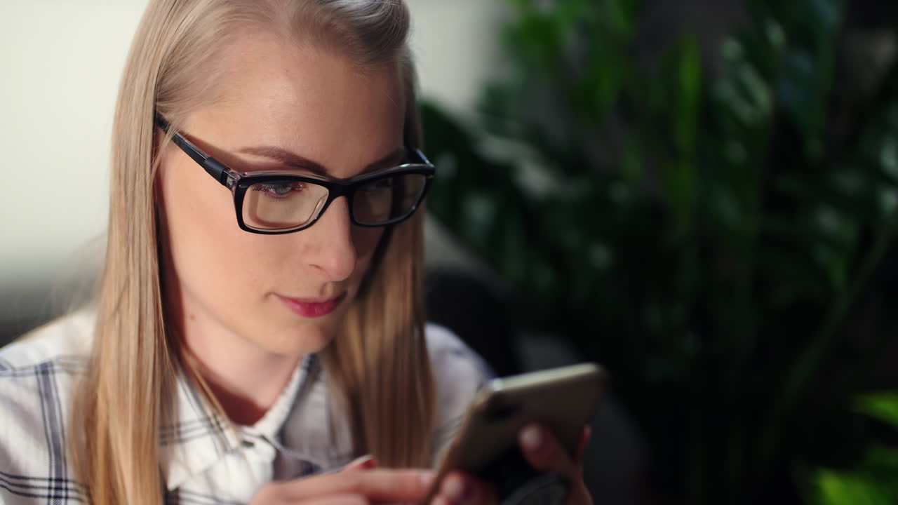 Businesswoman Using Wireless Computer At Workplace 1