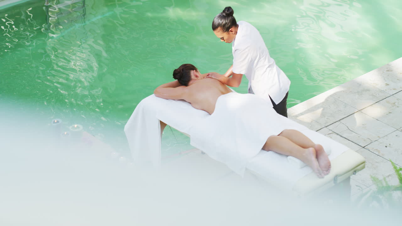 휴식 마사지 로 주말 을 마무리 하십시오