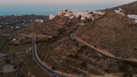 El-Pueblo-Blanco-Mojácar-Durante-La-Puesta-De-Sol.-Toma-Aerea