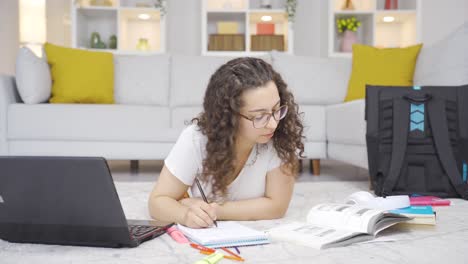 Estudiante-Olvidadiza.