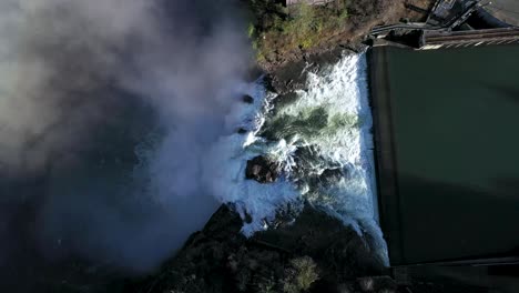 Vista-Panorámica-De-Las-Cataratas-Snoqualmie-Y-El-Río-Snoqualmie-En-Seattle,-Washington,-Estados-Unidos