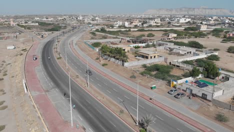 Antenas-Calientes-De-Casas-Y-Carretera-De-Gawadar-Baluchistán