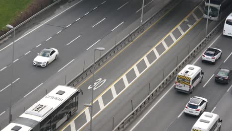 highway traffic in an urban area