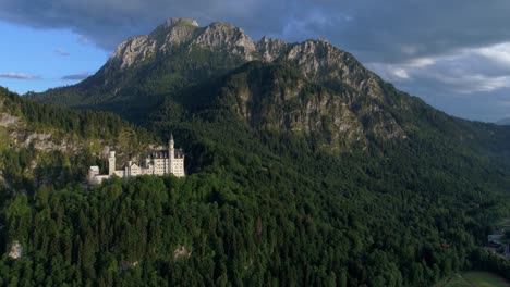 castillo de neuschwanstein alpes bávaros alemania