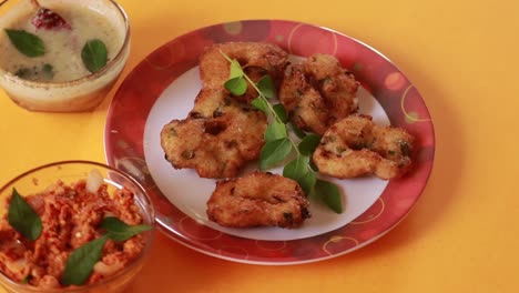 Ein-Nahblick-Auf-Vada-Oder-Vadai,-Einen-Südindischen-Snack