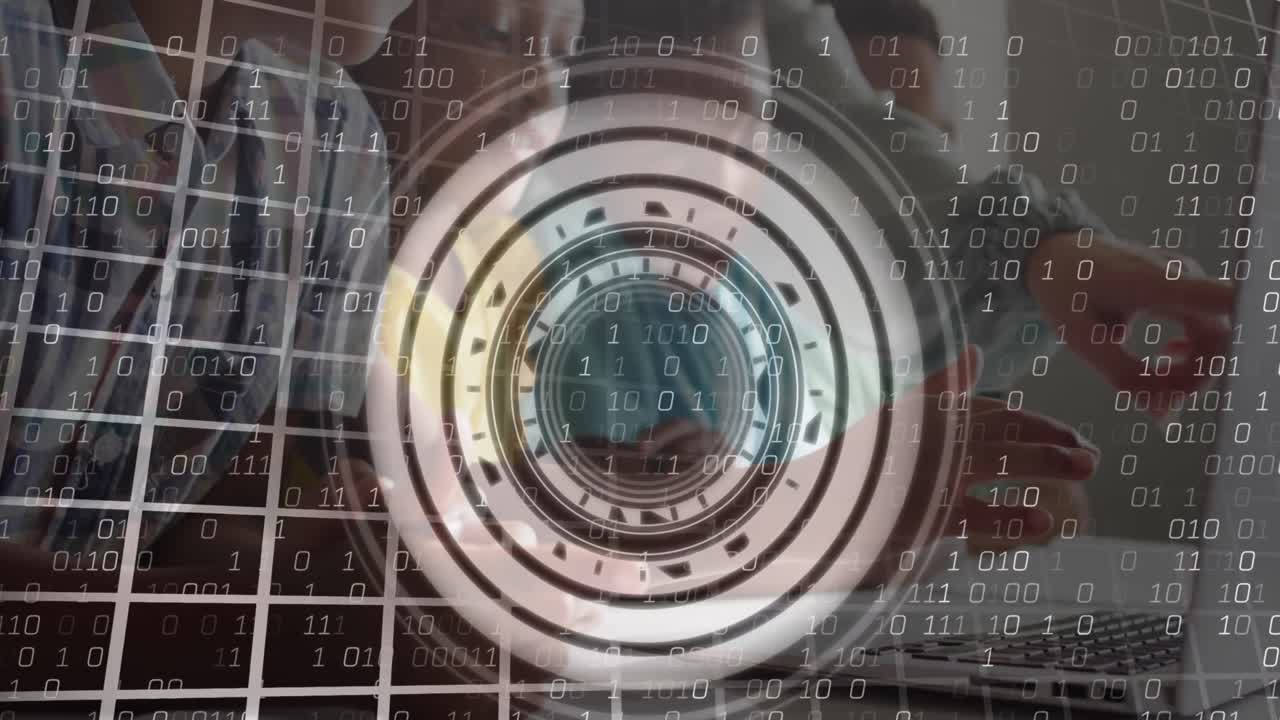 animación del círculo de procesamiento sobre código binario y alumnos en la escuela