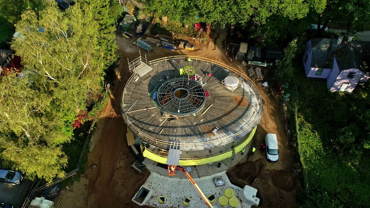 sitio de construcción de diseño redondo proyecto de desarrollo de nueva construcción