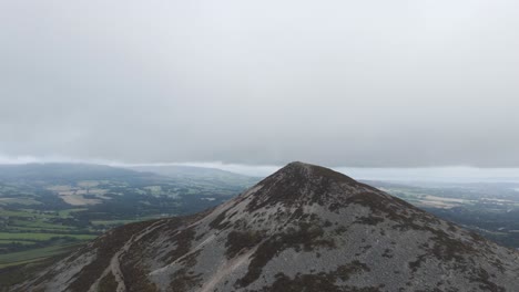 Pico-Del-Gran-Pan-De-Azúcar-En-Las-Montañas-De-Wicklow-En-Irlanda