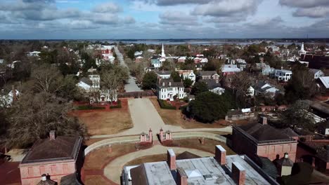 Antena-Sobre-El-Palacio-De-Tryon-En-New-Bern-Nc,-Carolina-Del-Norte