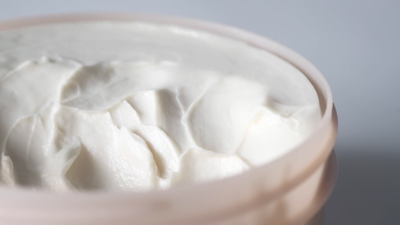 항아리 에 있는  크림 의 클로즈업