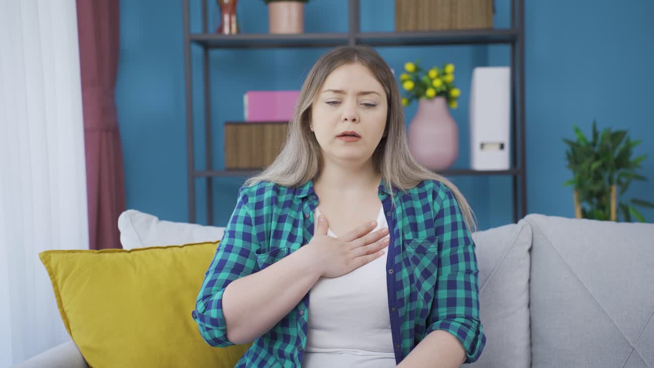 el paciente pulmonar está experimentando dificultad para respirar.