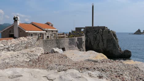 Old-fortress-with-stone-wall-and-view-point-with-sea-view,-Montenegro