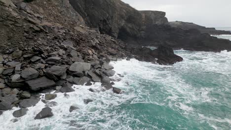 Mizen-Head-Cinematic-4k---Flying-close-to-the-rocks