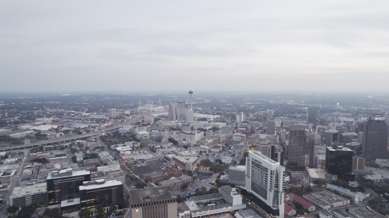 샌안토니오 텍사스 시내에서 드론 비행