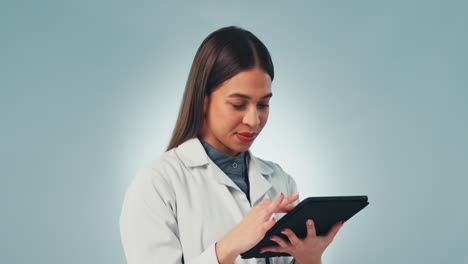 Tableta,-Médico-E-Idea-Con-Una-Mujer-Científica