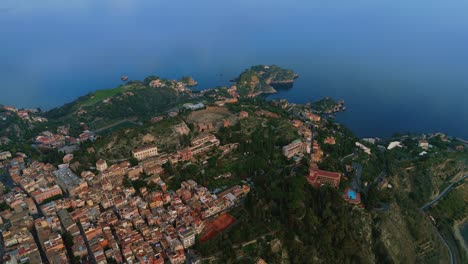 Antiguo-Teatro-Griego-En-Taormina,-Sicilia,-Italia