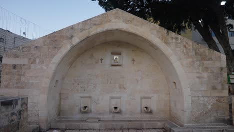 Marienbrunnen,-Wo-Die-Verkündigung-Hätte-Stattfinden-Sollen,-Nazareth-Isr