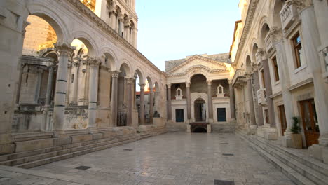 el palacio de diocleciano, dividido, croacia