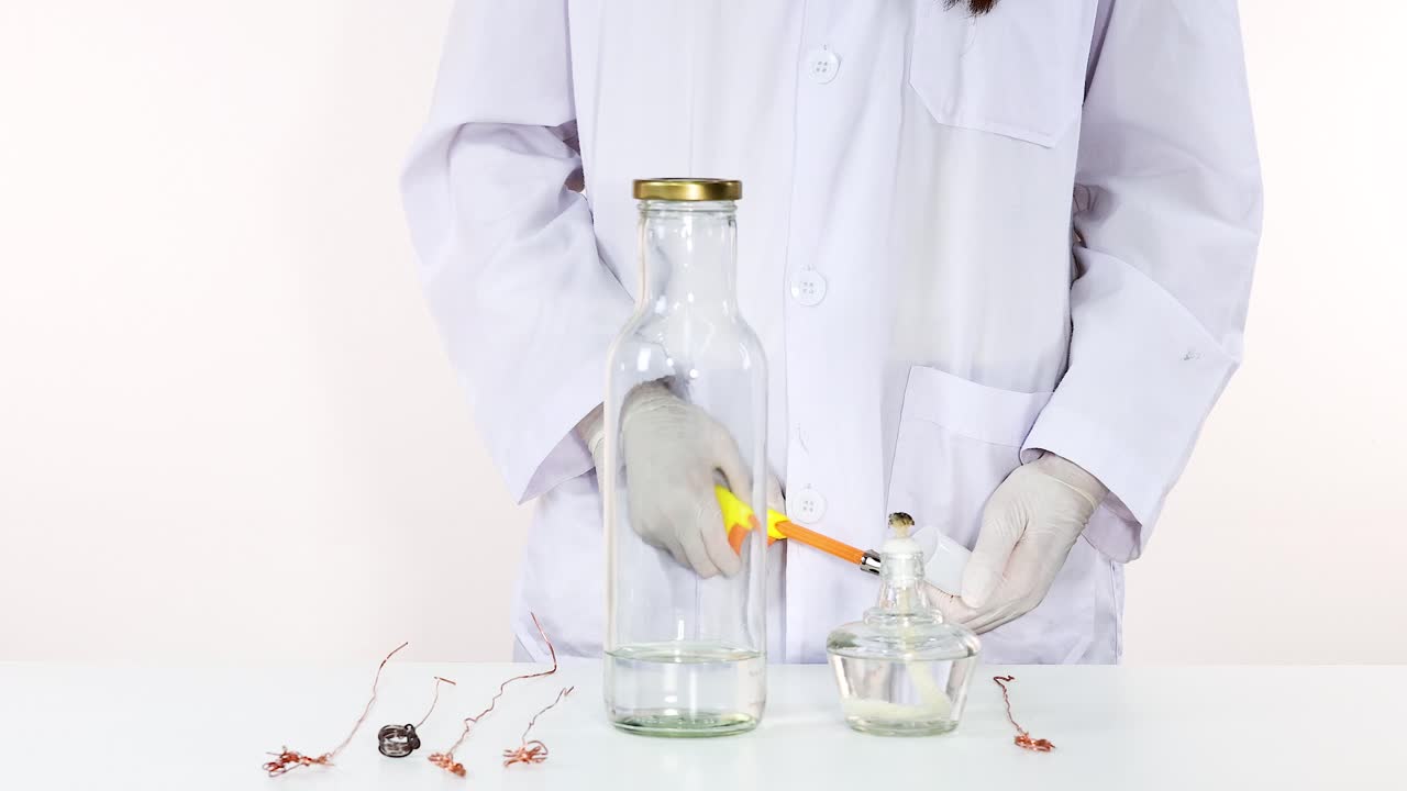 demostración de reacciones químicas con efectos de luz