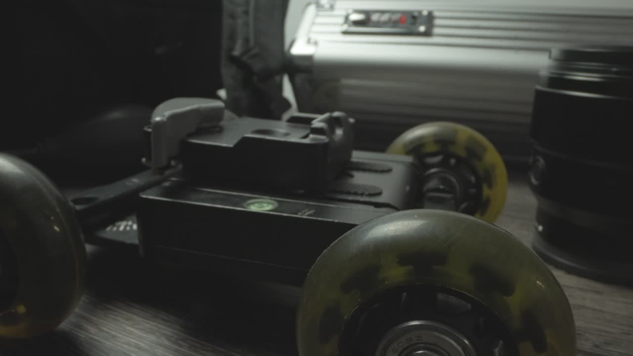 제품 비디오 촬영 장비: 제품 비디오를 녹화하기위한 슬라이딩 스케이트, 렌즈, 렌즈, 은 케이스