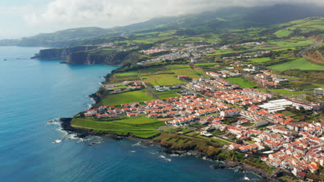 Vista-Aérea-Cinematográfica-De-La-Isla-De-Sao-Miguel,-Azores---Portugal