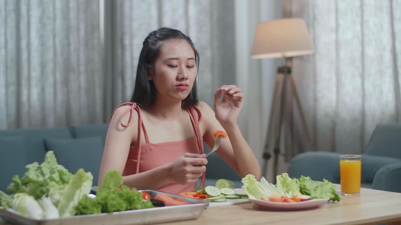 젊은 여성은 채소를 싫어합니다.