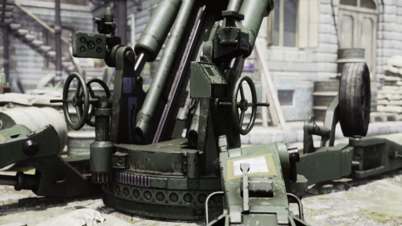 artillería posicionada estratégicamente durante un ejercicio de entrenamiento