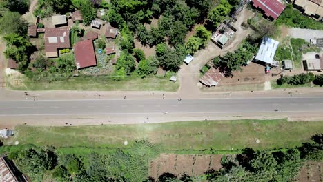 Vista-De-La-Carretera-De-La-Ciudad-Desde-Drone-africa-Vista-Aérea-De-La-Aldea-Rural
