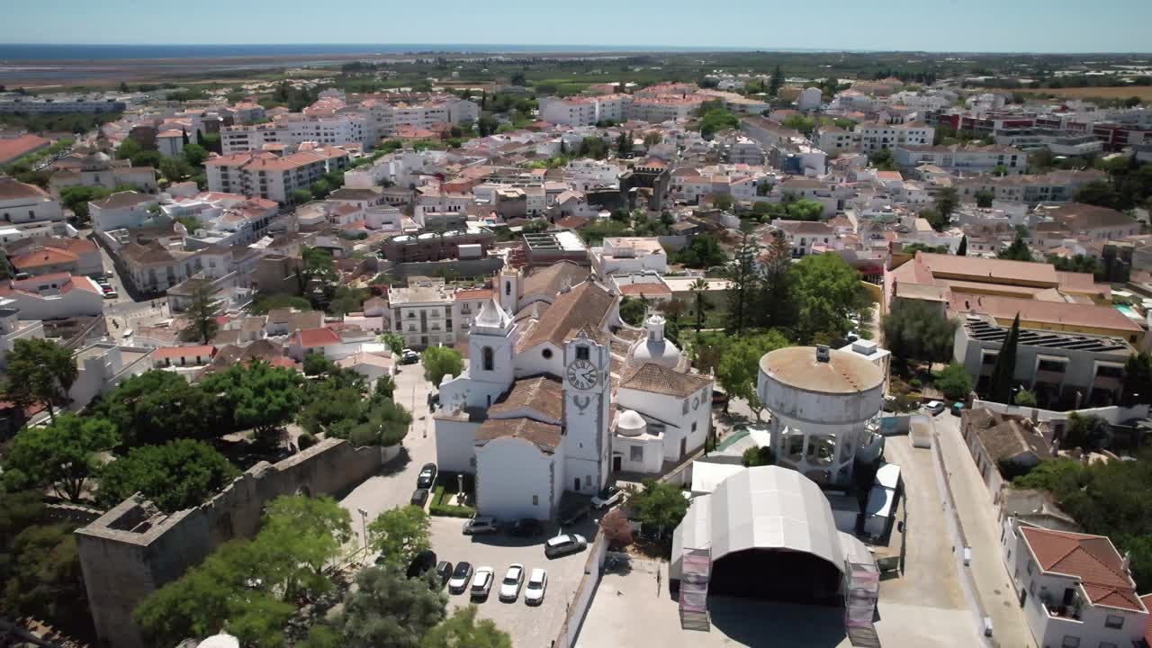 vista aérea de la ciudad de tavira, portugal 4k