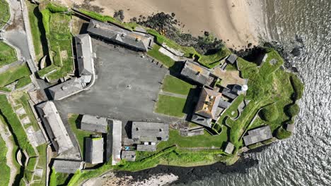 Drohne-Blickt-Direkt-Auf-Duncannon-Fort-Co.-Hinunter