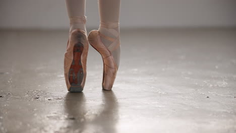 Ballett,-Schuhe-Und-Zehen-In-Der-Aufführung