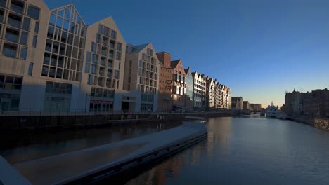 riverside-cityscape-of-Gdansk-Poland,-day-shot-establishment-city-shot