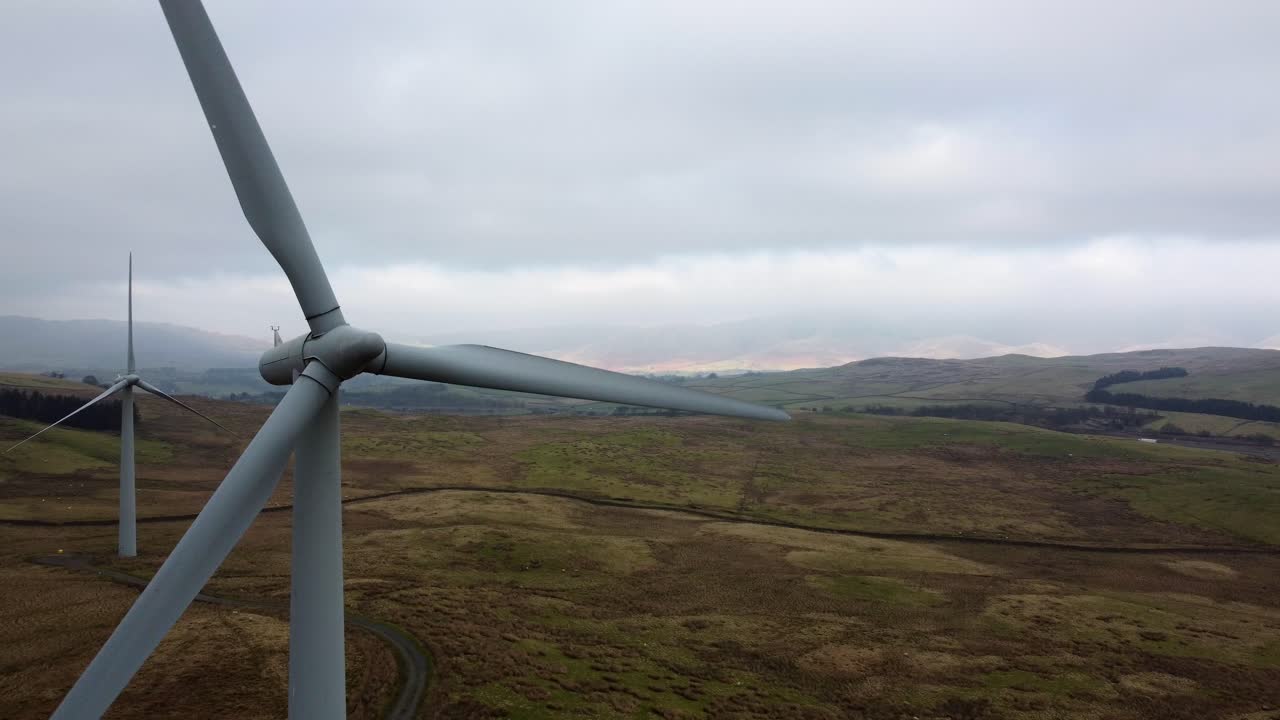 램브리그 풍력 발전소, 켄달 컴브리아 영국의 영화 같은 공중 영상