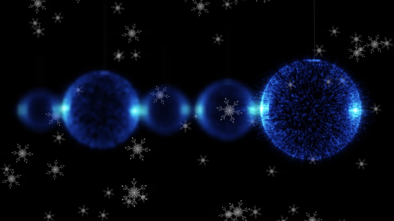 검은색 배경 에 크리스마스 꽃 을  ⁇ 고 있는 눈 의 애니메이션