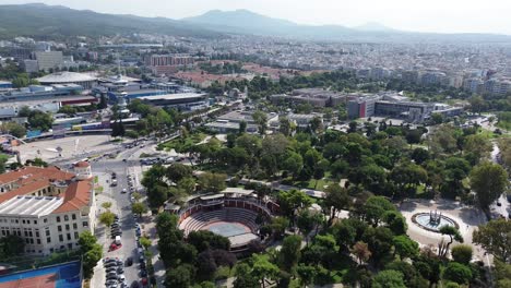 vista a vista de pájaro de tesalónica, grecia en una resolución de 4k cristalina