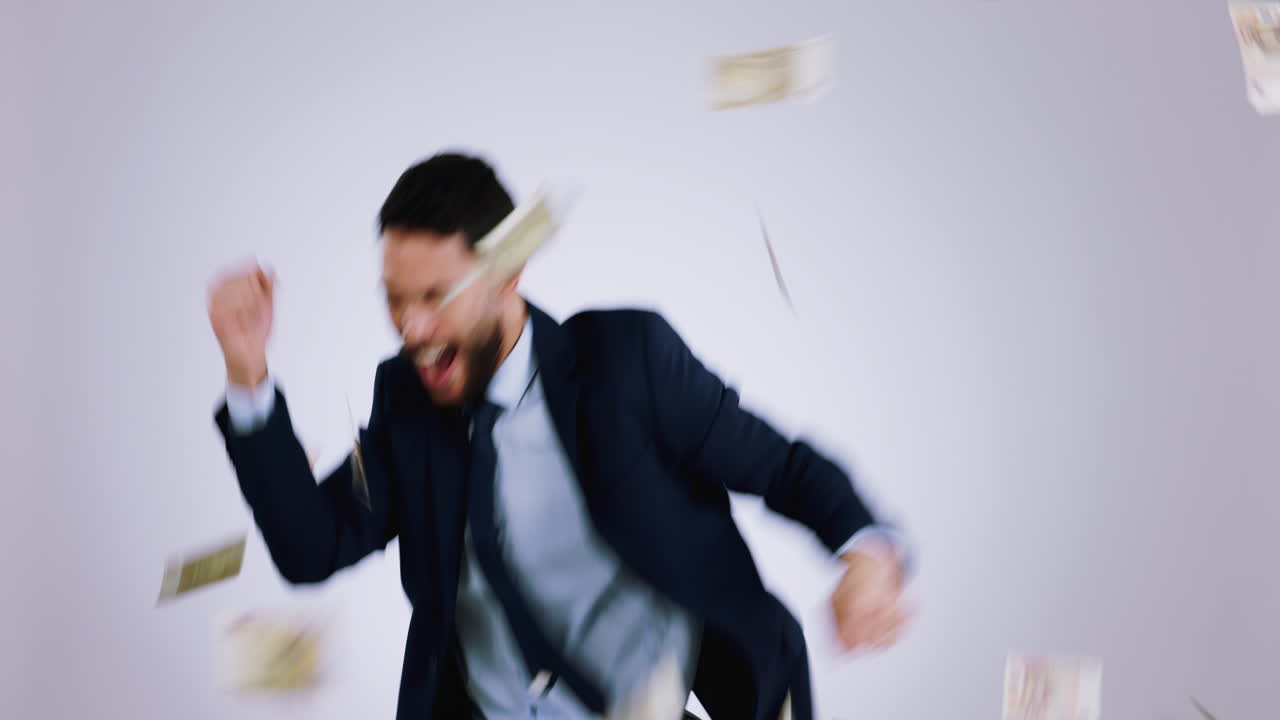 Eccitato, pioggia di denaro e uomo d'affari in studio