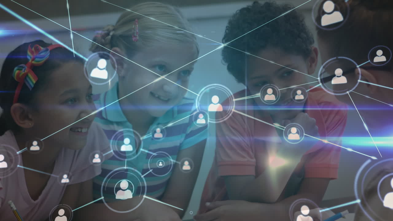 animación de la red de conexiones entre diversos escolares y maestros