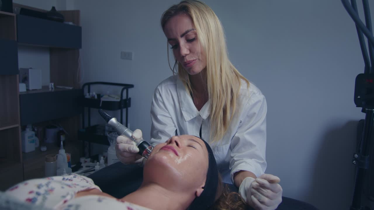 sesión de tratamiento facial