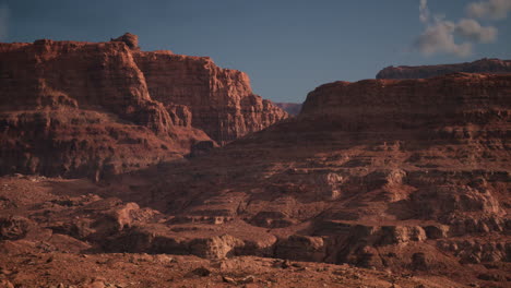 Vista-Aérea-Del-Cañón-De-Roca-Roja