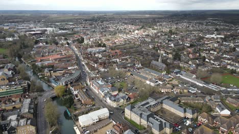 Ware-Hertfordshire-Uk-Aufsteigende-Drohne-Luftaufnahmen