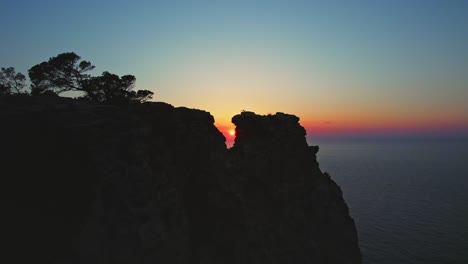 日落在熱帶異國島上