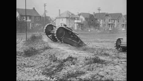 ford motor company desarrolla tanques pequeños para usar en el campo de batalla en la primera guerra mundial