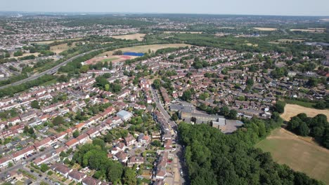 Woodford-Bridge-East-London,-Vereinigtes-Königreich-Drohnen-Luftaufnahme