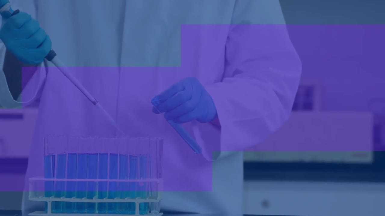 animación del procesamiento de datos sobre un científico caucásico en el laboratorio