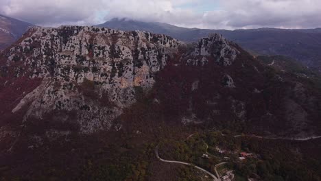 Vista-Panorámica-Aérea-De-Los-Apeninos-Italianos