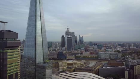 Vista-Aérea-Del-Centro-De-Londres-Y-El-Fragmento