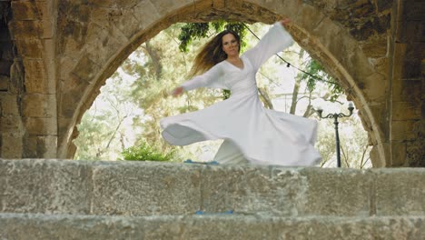 Spinning-with-a-puffy-white-dress-in-out-frame